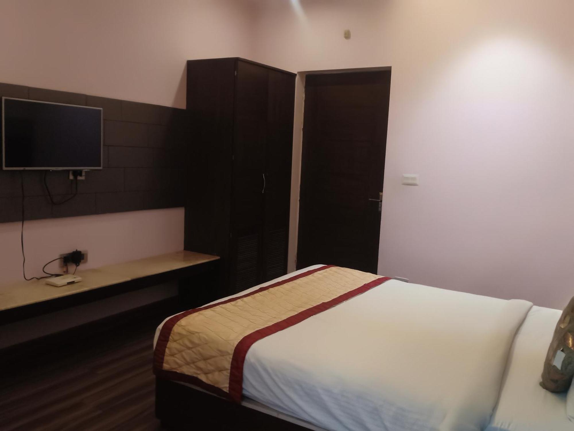 Hotel Rudra Vilas Агра Экстерьер фото